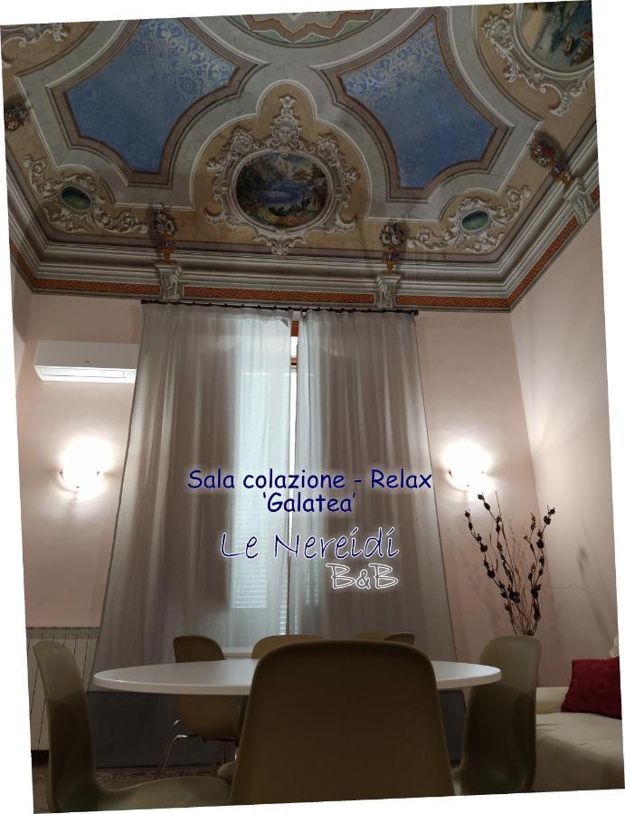 Le Nereidi B&B Acireale Centro Exterior foto